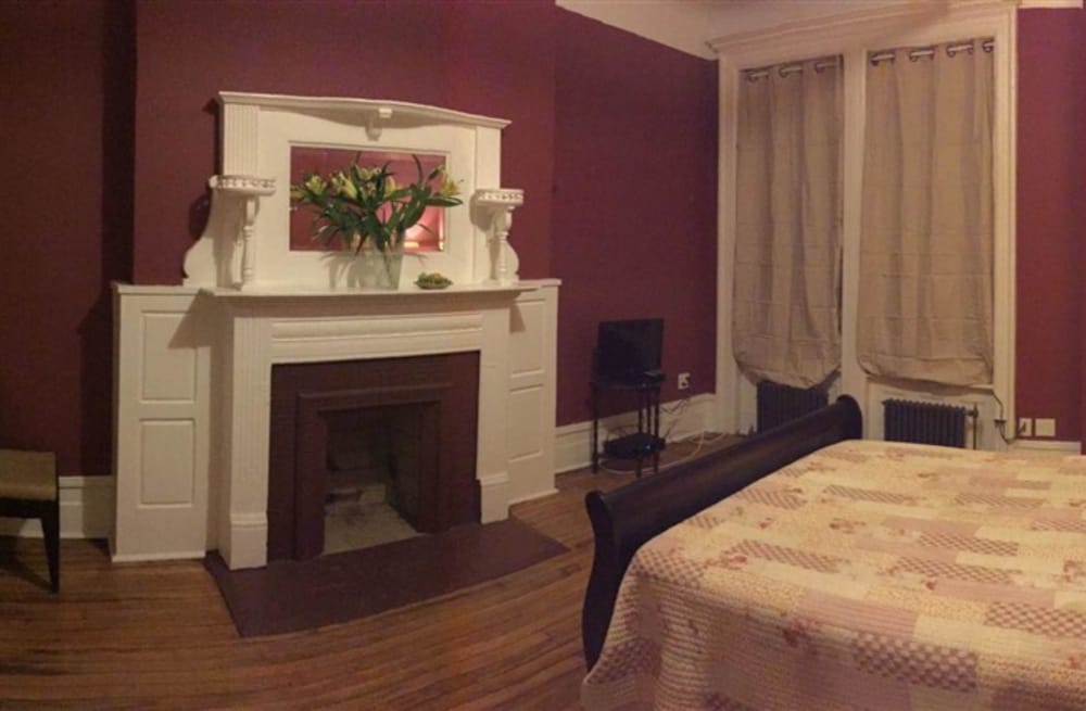 The Melva Inn - Harlem