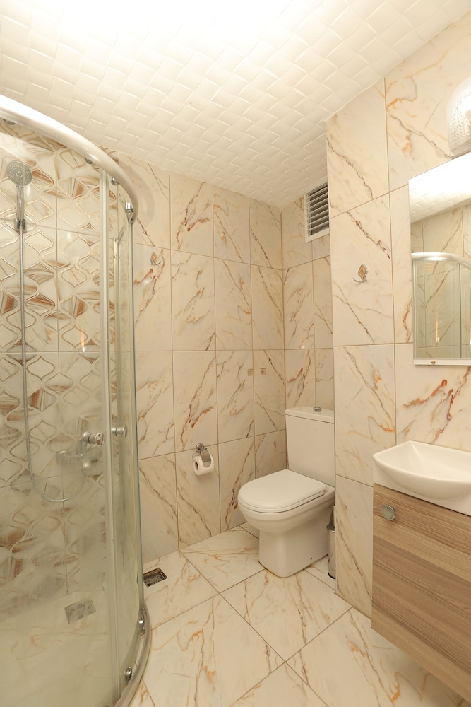 Guven Suite House