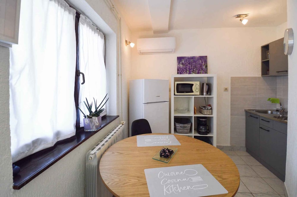 Apartments Pjescana Uvala/istrien 11044