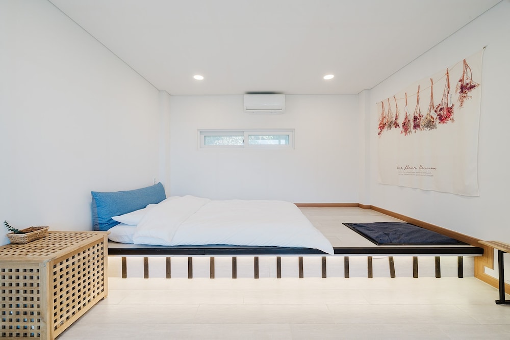 Gapyeong Gaedaek Pension