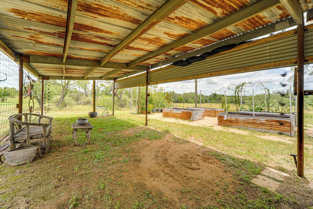 20-acre Property w/ Trail: Hill Country Hideaway!