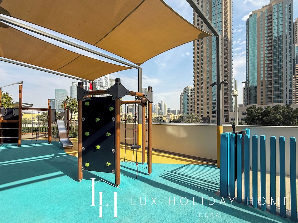 LUX The Grande Signature Skyline Suite