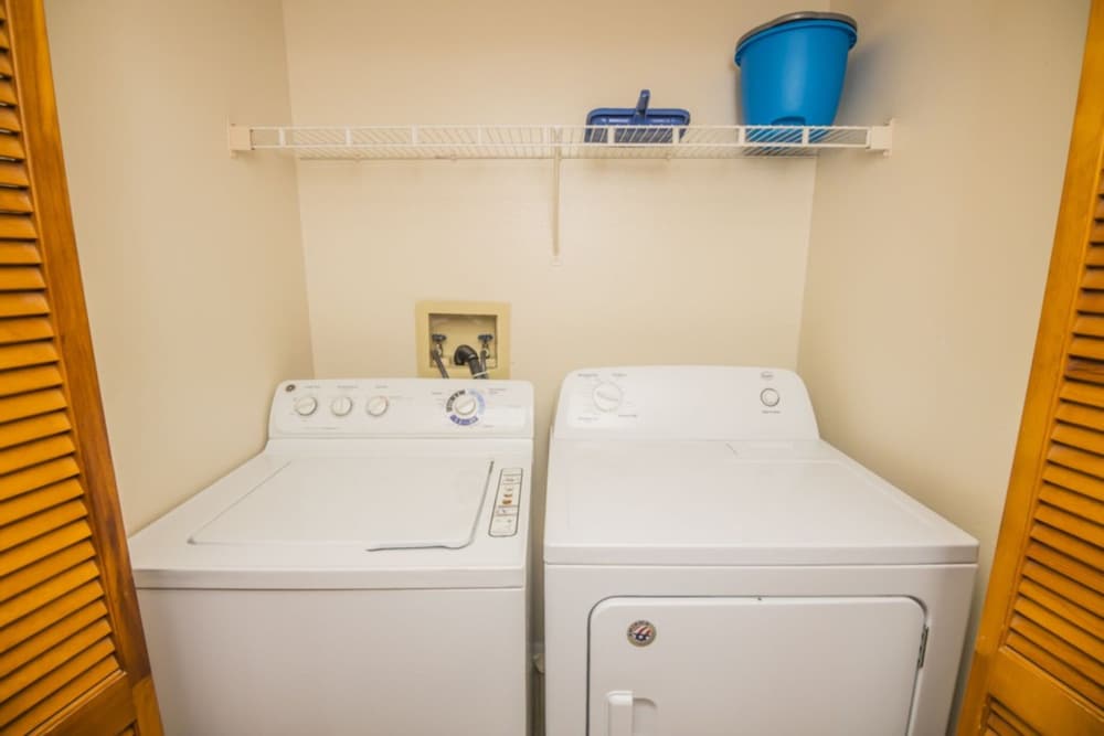 Charles' Sweetwater Club Condo