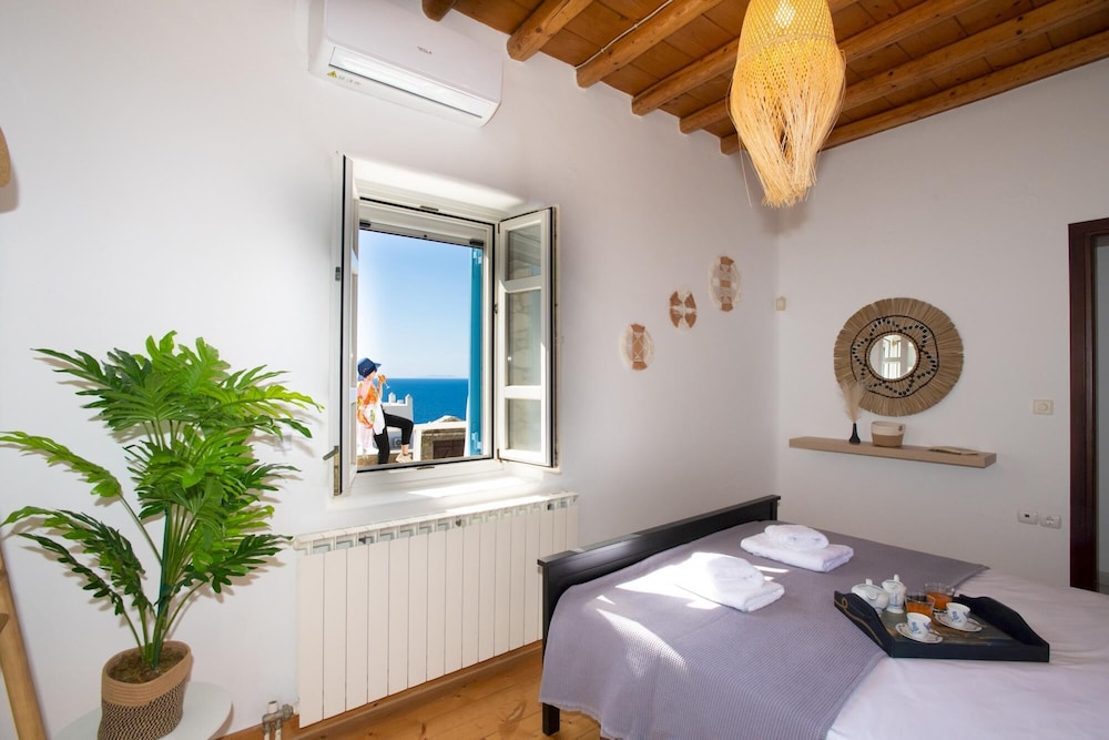 Diamond Sunset Villa by Whitelist Mykonos view 5