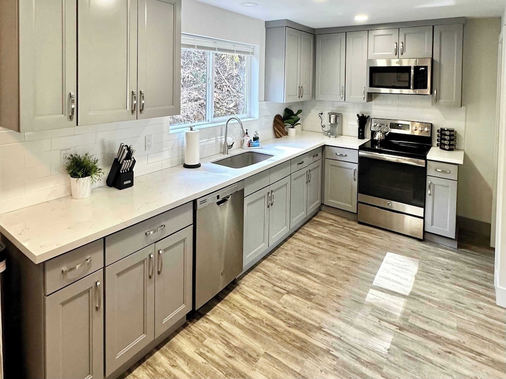 Astoria 4BR Nr Riverwalk Fishing Coastal Views