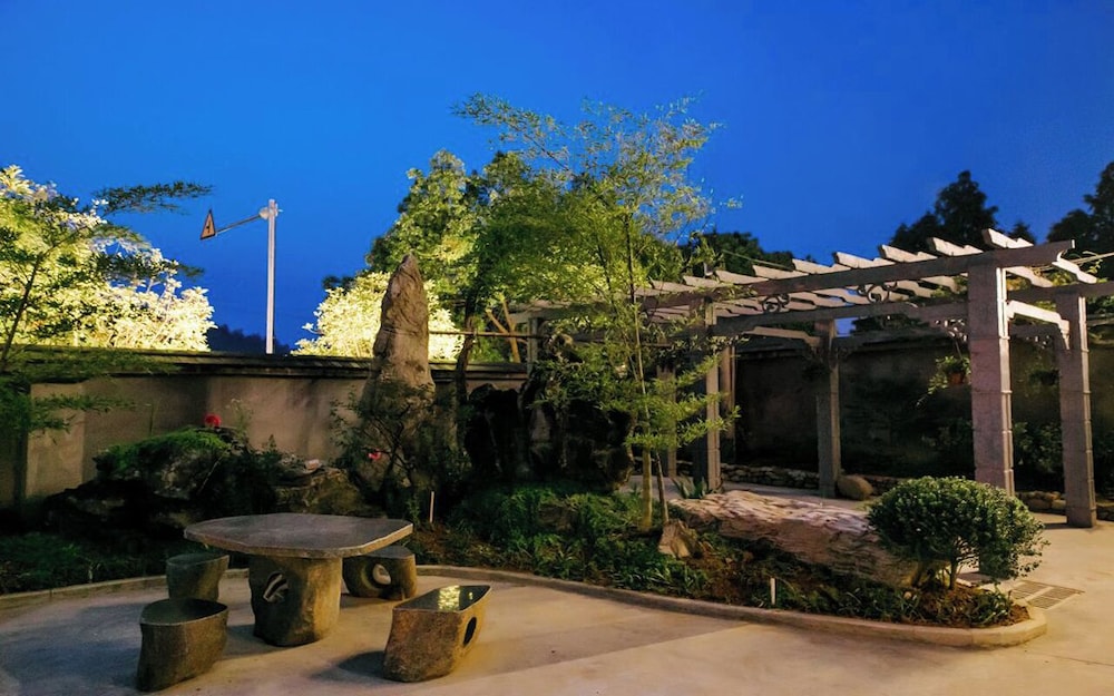 StarChain · Puyi Time · Family Vacation Villa (Wufeng Mountain Store in Anji)