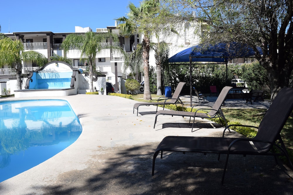 Reynosa Vacations - Hotel Virrey - Property Image 3