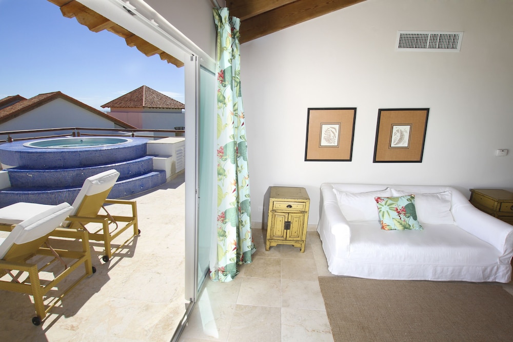 Punta Palmera Cap Cana by Essenza Retreats