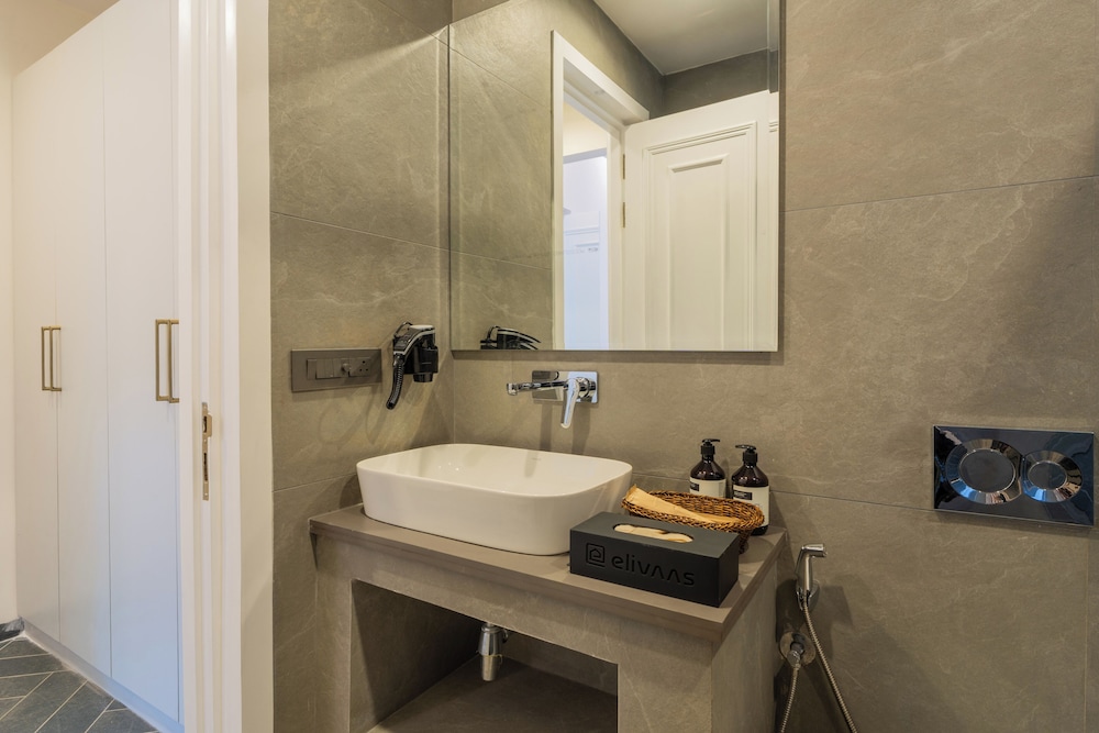 ELIVAAS Laguna Camellia | Luxe 4 BHK Villa Near Popular Beaches with Private Pool