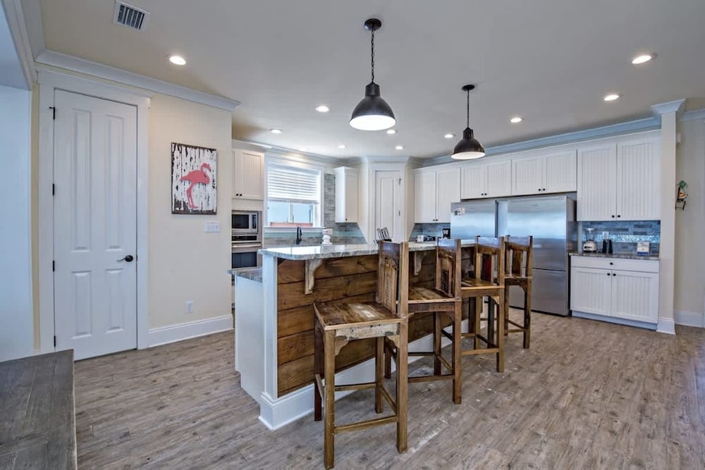 Beachfront 18bed Pool Easybreezy