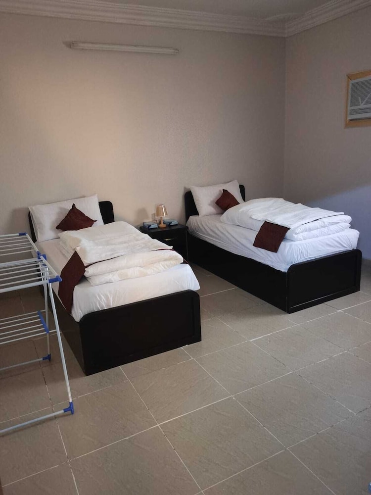 Al Eairy Furnished Apt Al Madinah 3