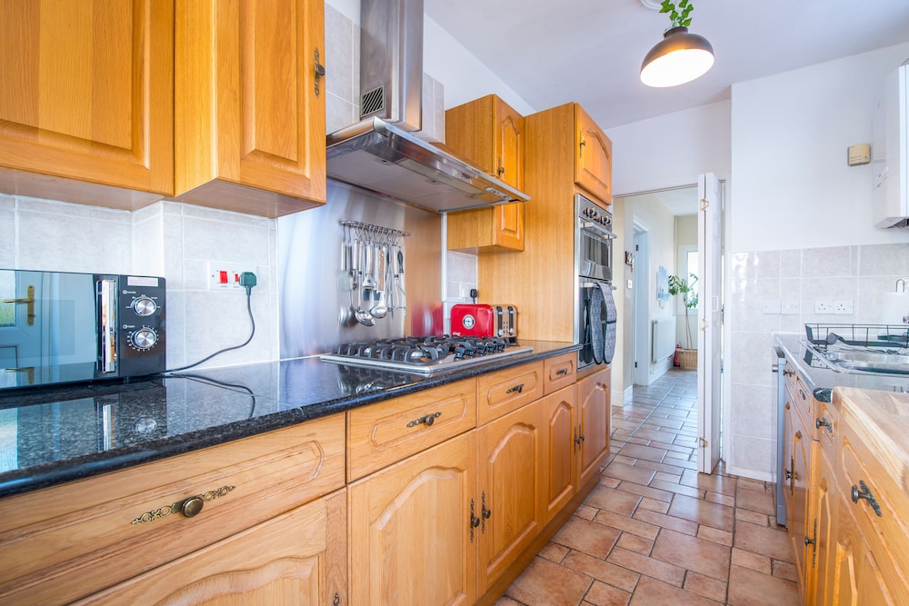 2Bd House With Stunning Views Of The Sea And Gower