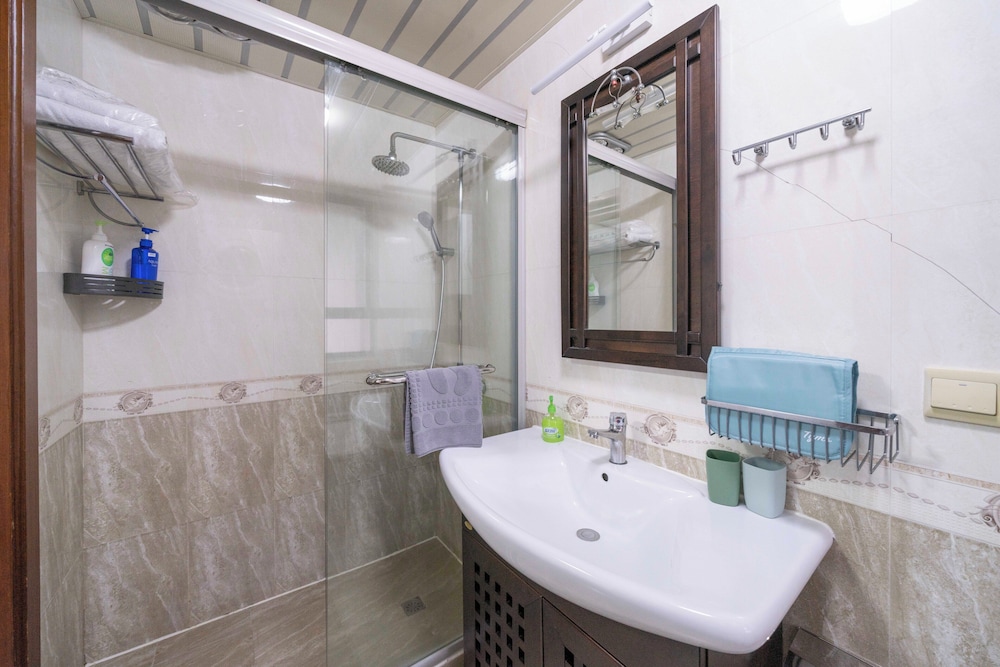 Tyms Cozy 1BR APT Gubei Carnival Court