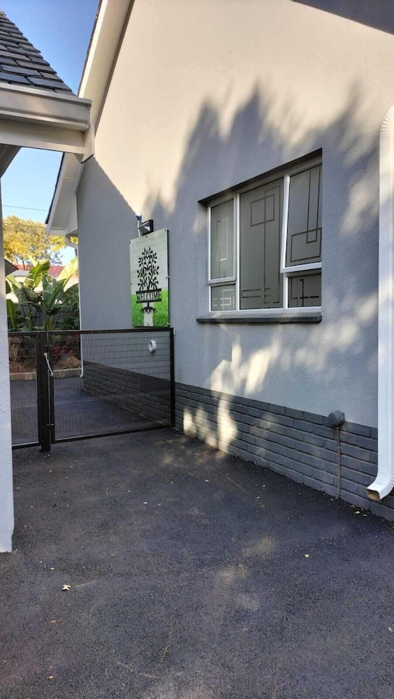 Utopia Guest House