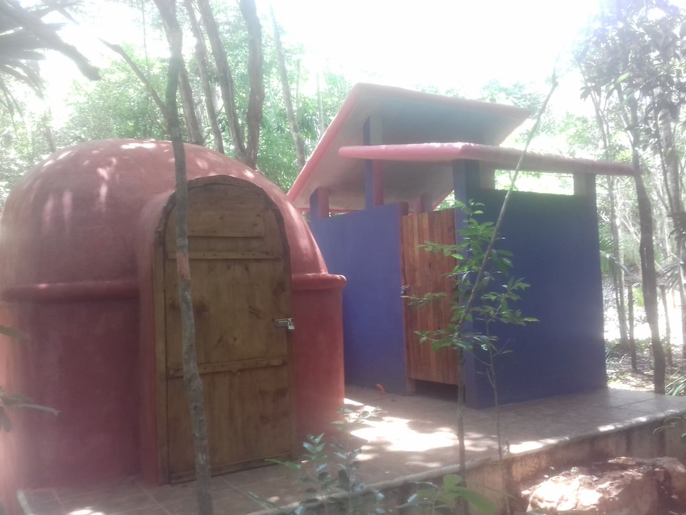 Hotel y Temazcal en Solferino