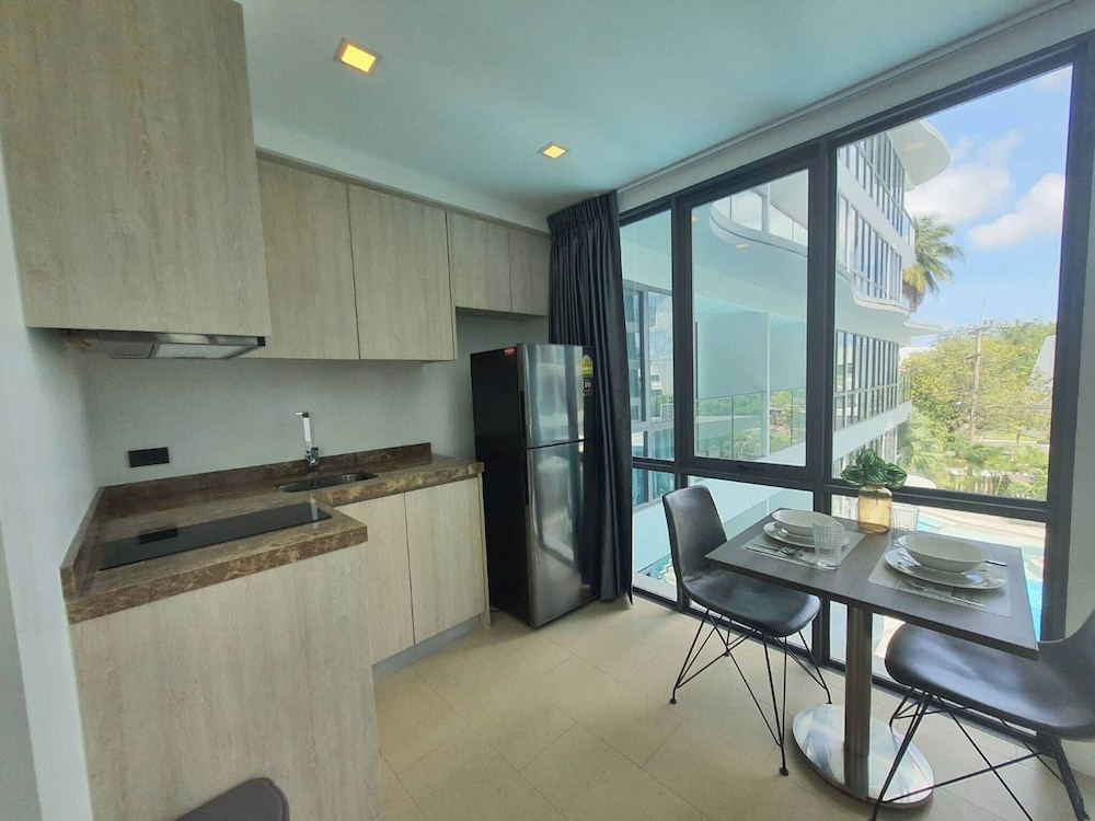 Stylish Bang Saray Apartment With Pool and Resort Facilities