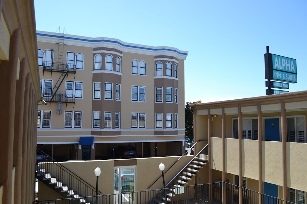 Alpha Inn & Suites