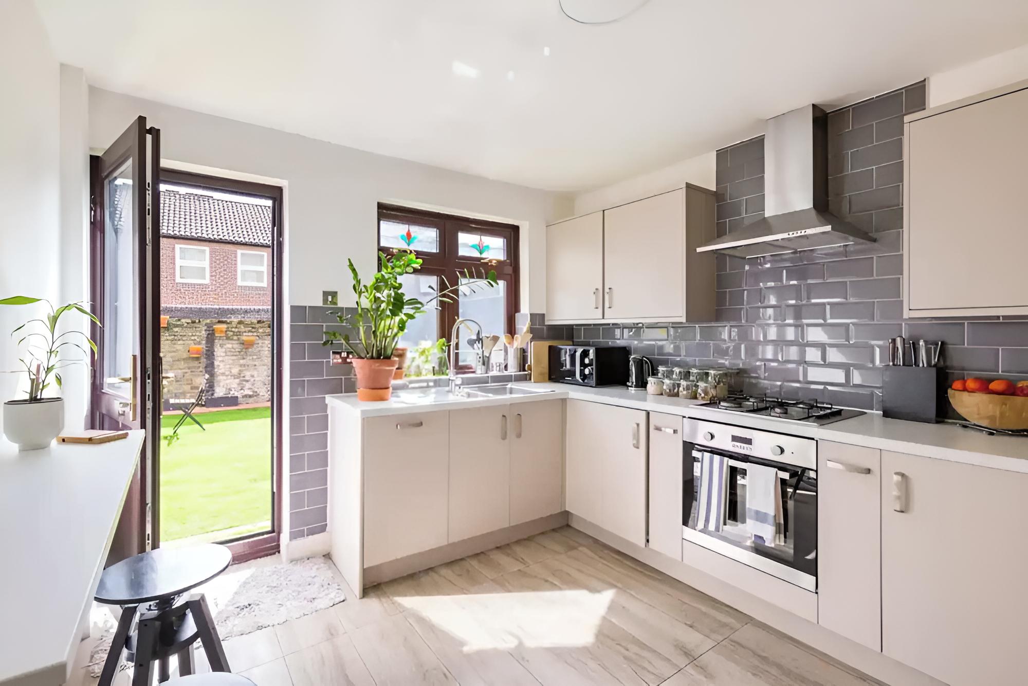 Sunny 3BD House W/private Garden - Wapping!