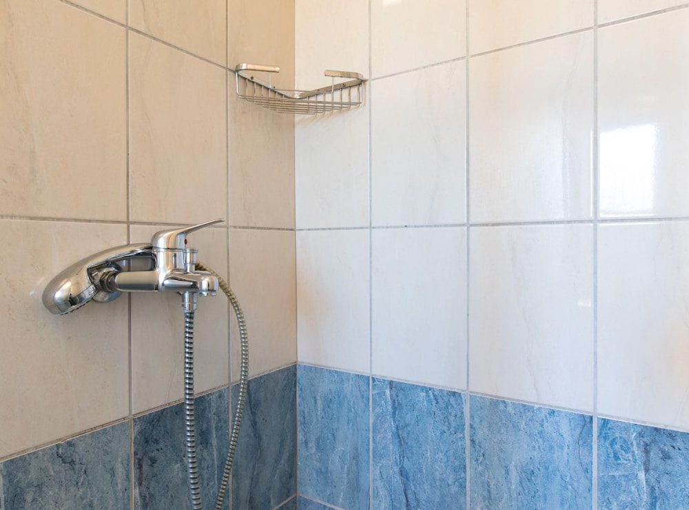 Scenic Elegant Apartments Krk With Balcony and Pool