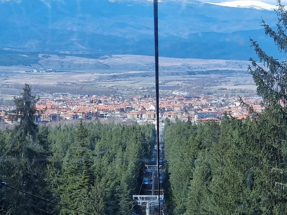 Opersite Morris Bar, Gondola 250m Away,