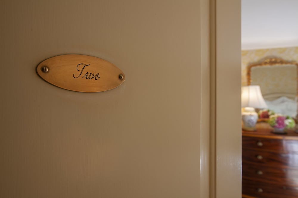 The 1770 House Restaurant & Inn