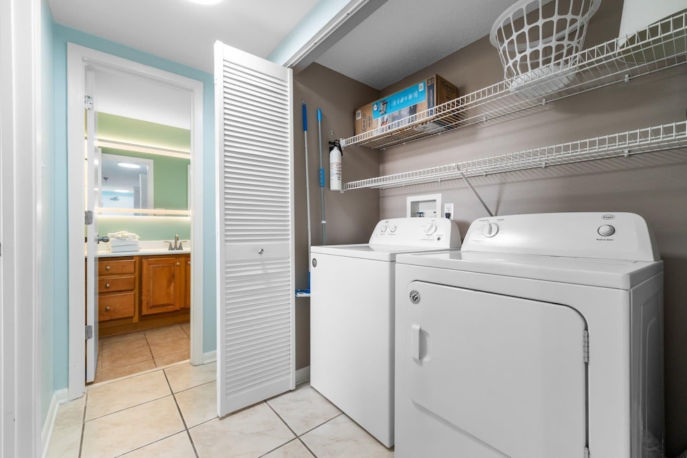 Romar Place 605