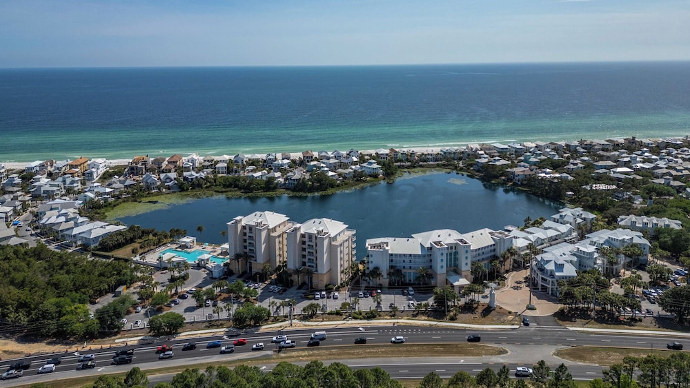 Lakefront Haven in Carillon Beach
