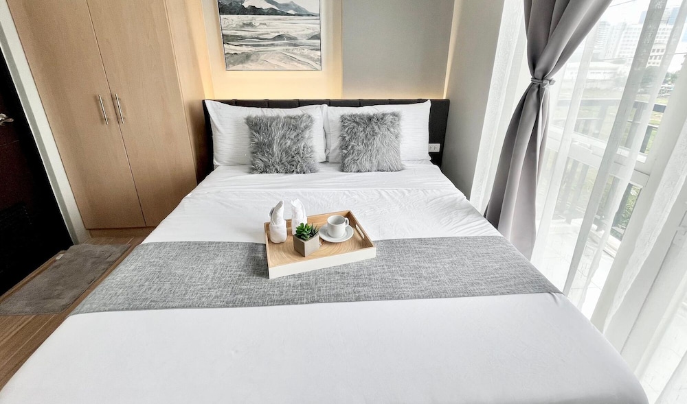 Room-elegant Studio in Saint Dominique