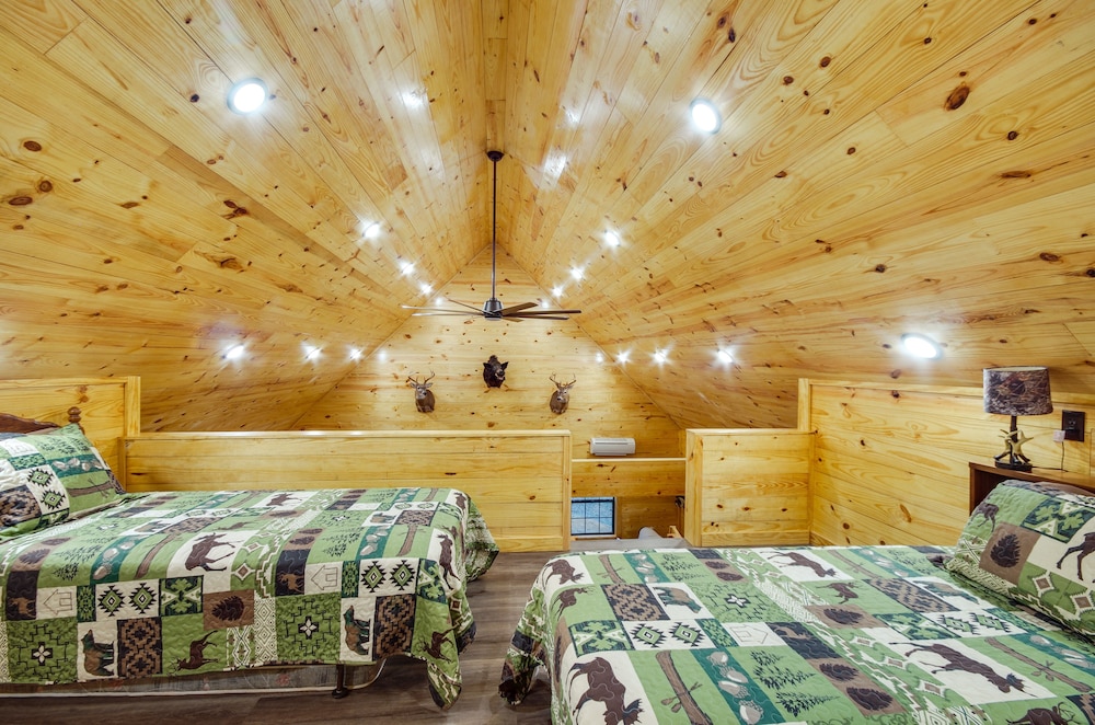 Crystal Springs Cabin, 4 Mi to Calling Panther! view 4