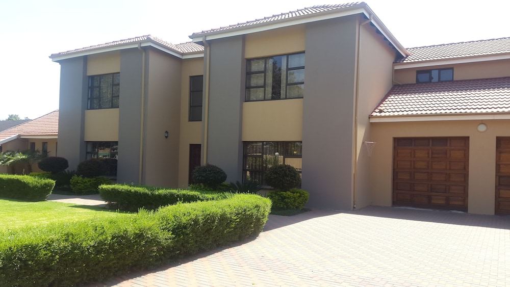 Ikaze Guest Lodge