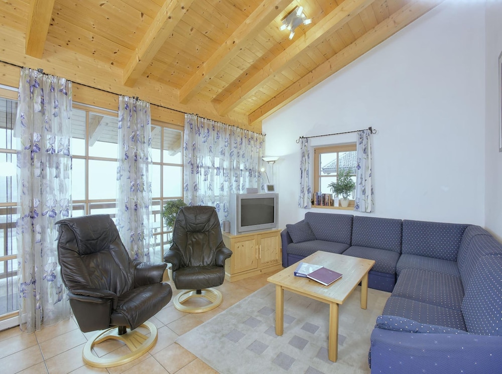 Chalet in Austria Near Ski Bus and Sauna