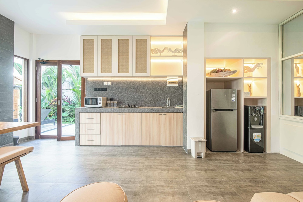 Beautiful 3BR Center Seminyak