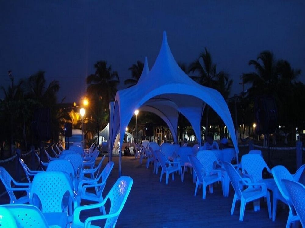 Cabañas Frente a la Playa 010