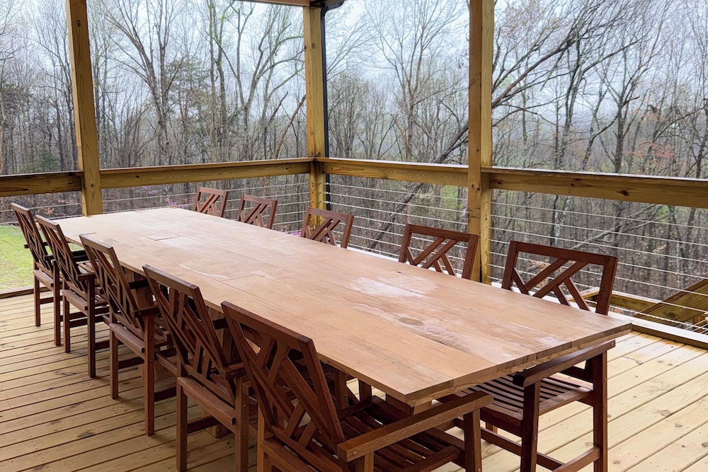 Spacious Home in Paradise Grove Nolin Lake!
