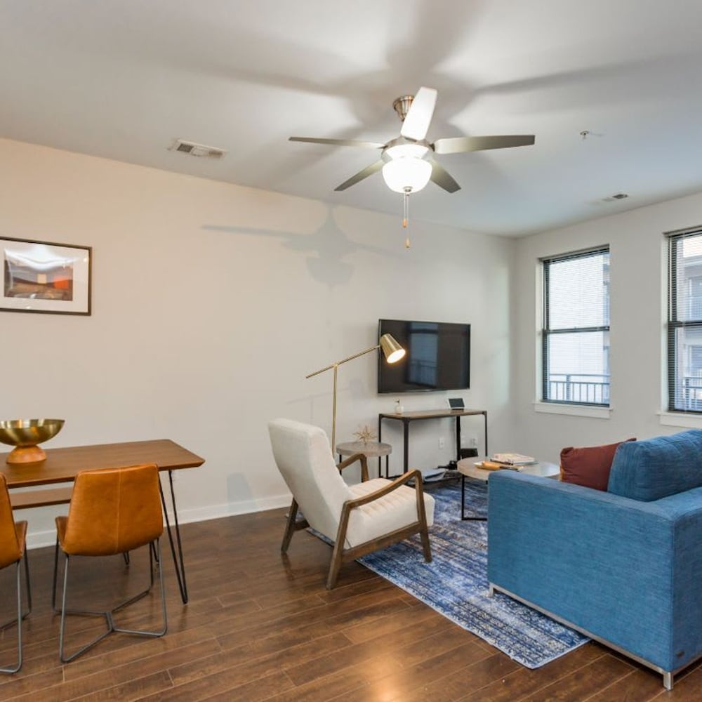 Cozysuites Musicrow Classy 1BR w Free Parking 09, Foto 26
