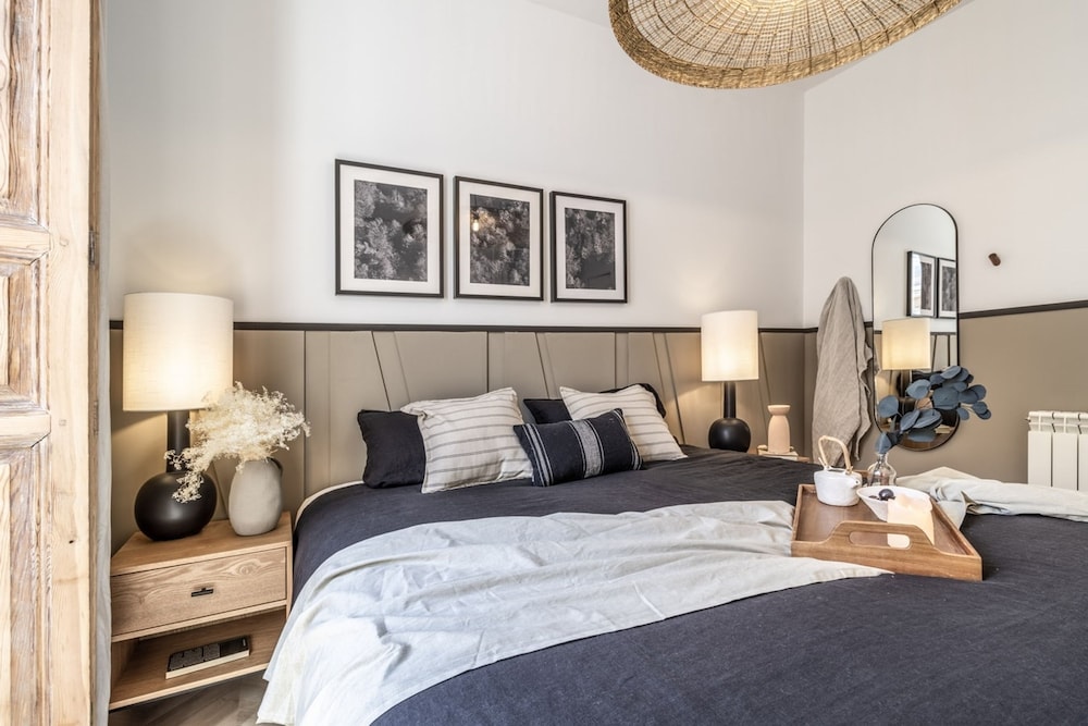 Eriste - 2 Bedrooms in Malasa a