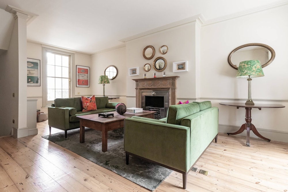 Kensington Place IV by Onefinestay