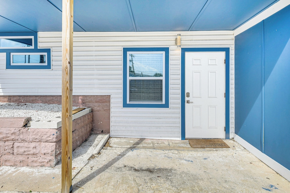 Steps to Sand: Studio Stay in Daytona Beach!
