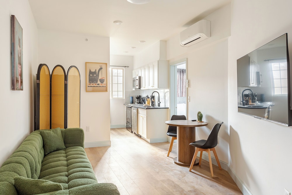 Cozy Stay near Fishtown & City Center