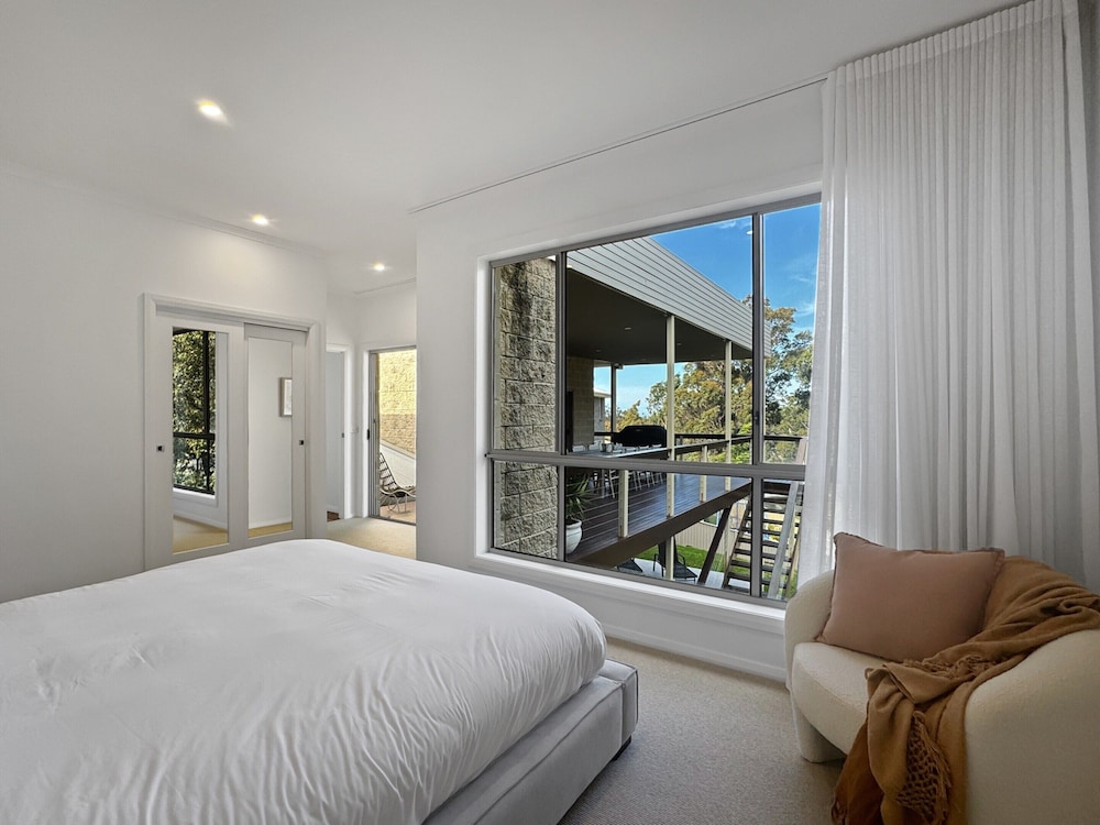 Serene Luxury Retreat on Malua Bay