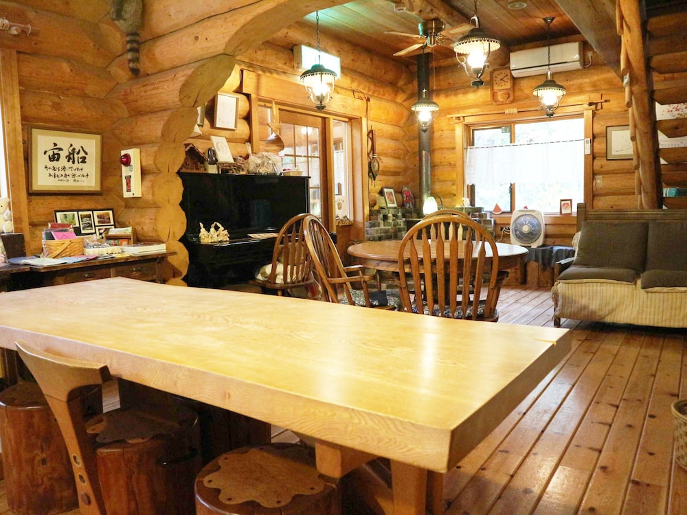 Canadian Loghouse Inn Azumino Yujin