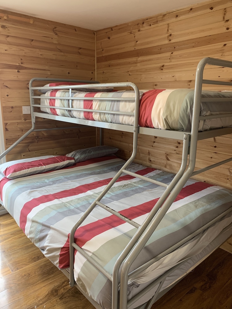 1 Loch Ness Hostel