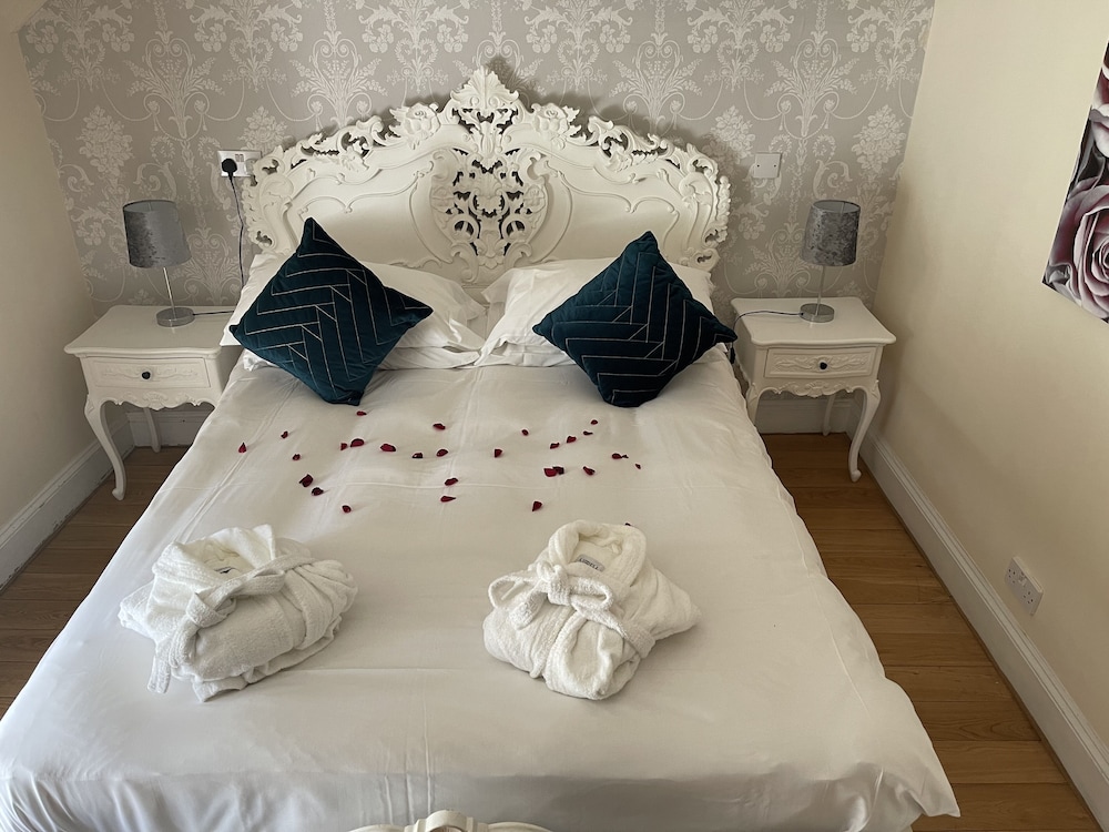 Shepton Mallet Vacations - The Thatched Cottage Inn - Property Image 68
