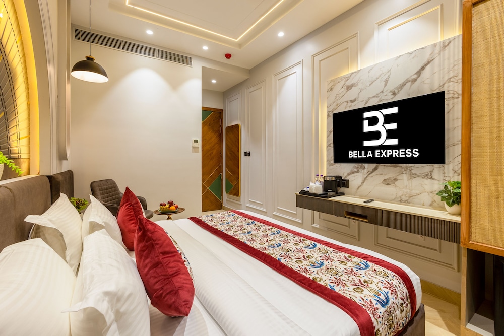 The Bella Express
