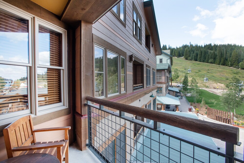 Zephyr Mountain Lodge - Winter Park CO Condos