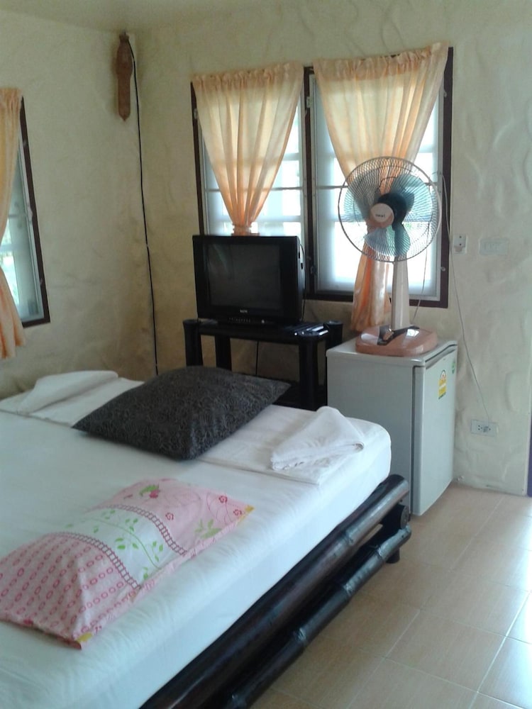Baan Bamboo Resort