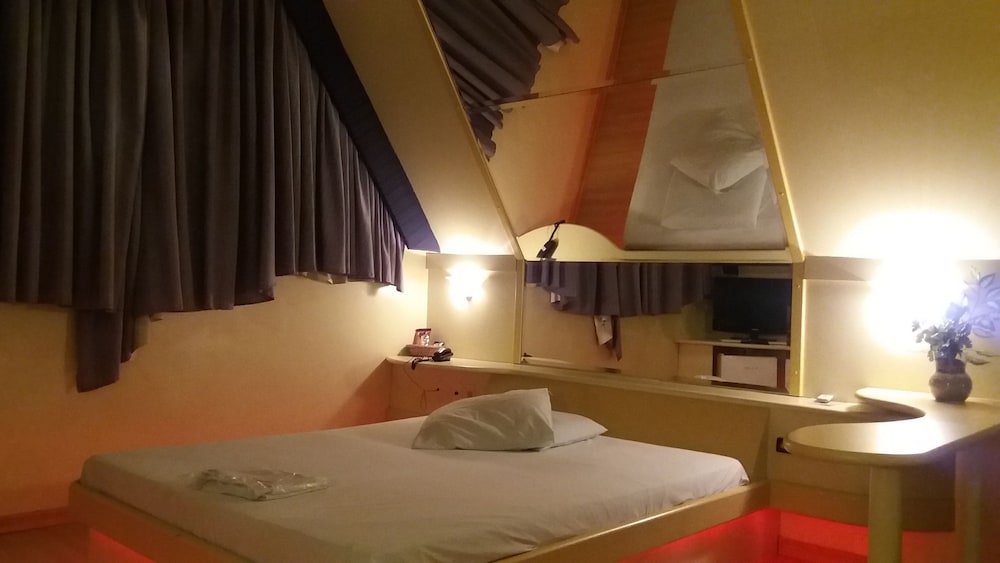 Motel dos Arcos