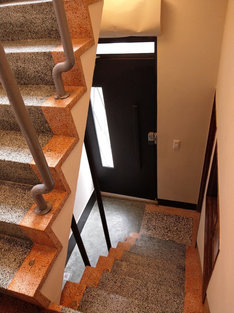 OYAJI Guesthouse