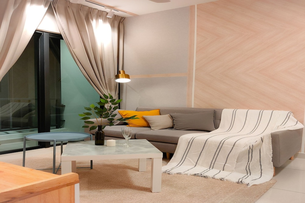 28 Boulevard Residence KLCC Skyview