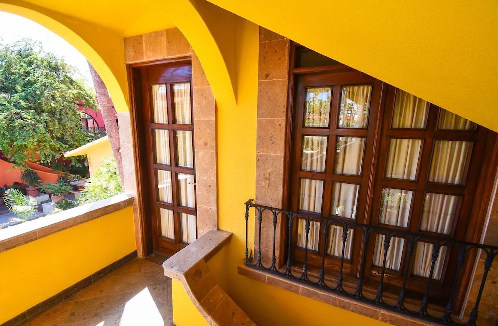 Collection O Casa Bella Hotel Boutique, Cabo San Lucas - Image 2